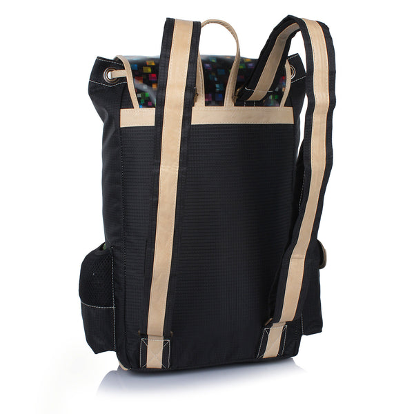 Suntop Dapper 9 25 L Free Size Laptop Backpack(Black & 3d Squares) - testSuntop